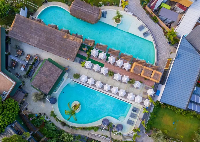 Morina Deluxe Hotel