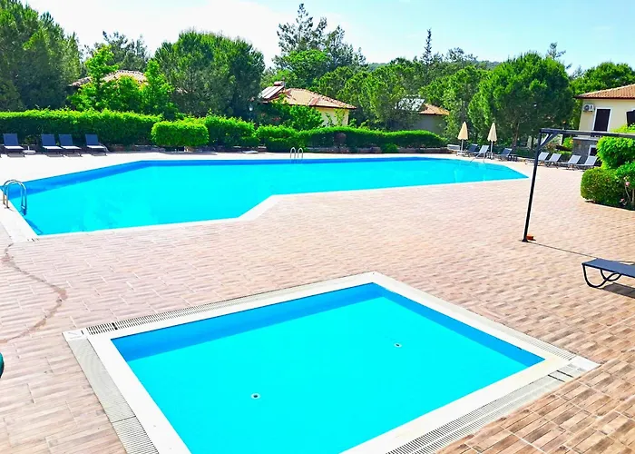 The Villages ,C2 Suite Apart , Havuz, Balkon, Peyzaj