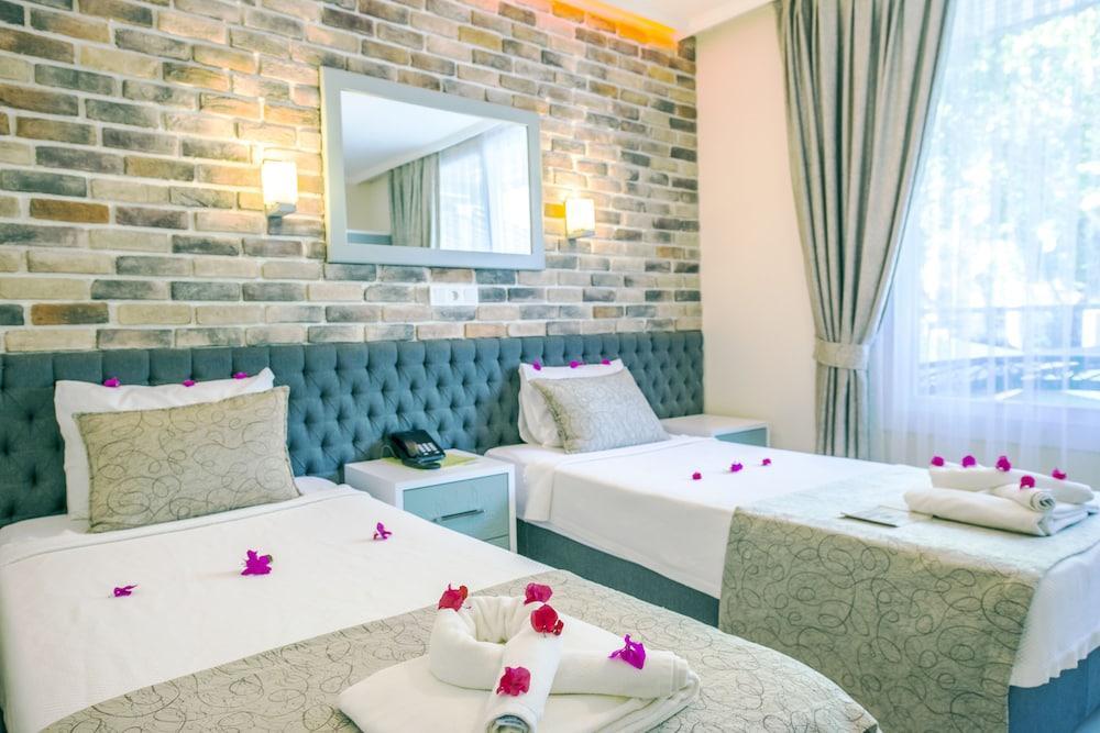 Tonoz Otel 3*
