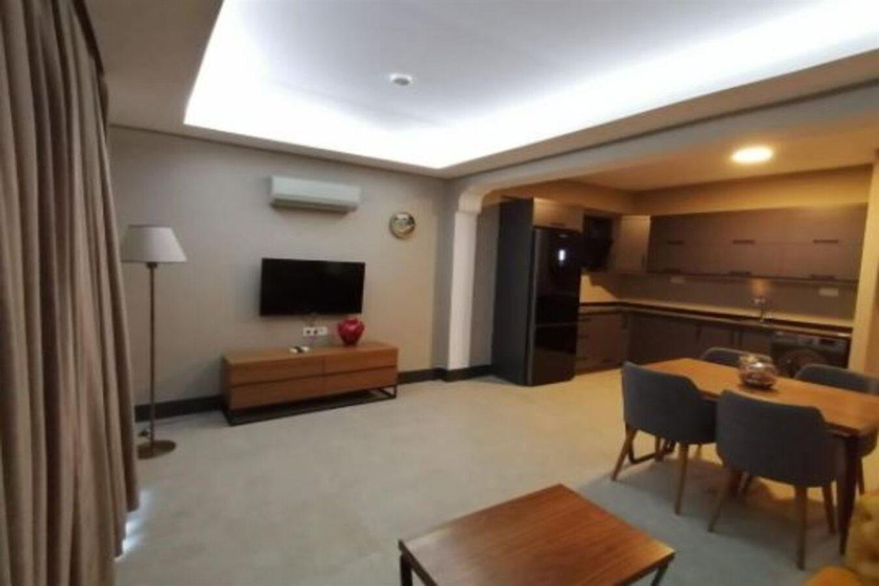 Golden Life & Otel