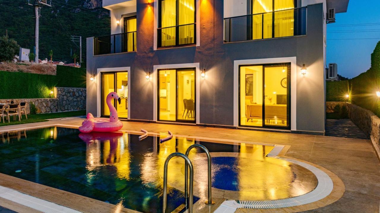 Villa Atlantis - 4 Bedroom In Hisaronu *