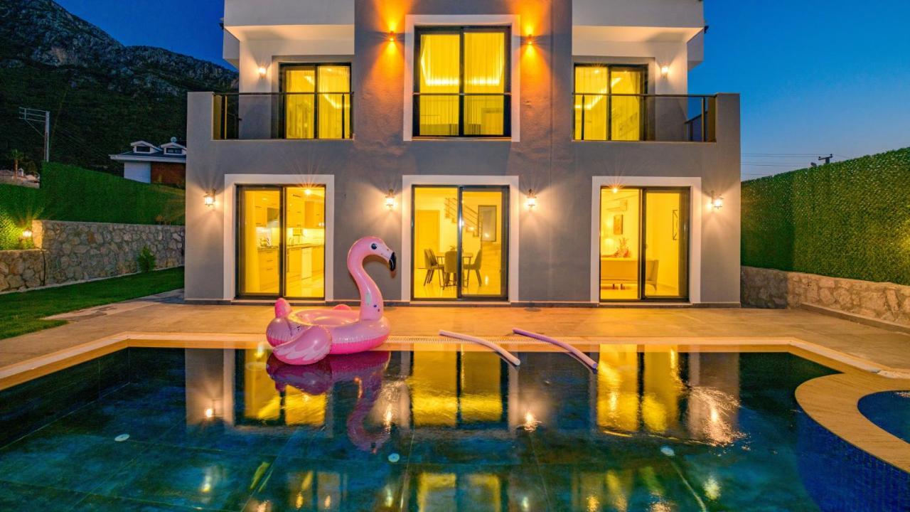 Atlantis - 4 Bedroom In Hisaronu Villa Oludeniz