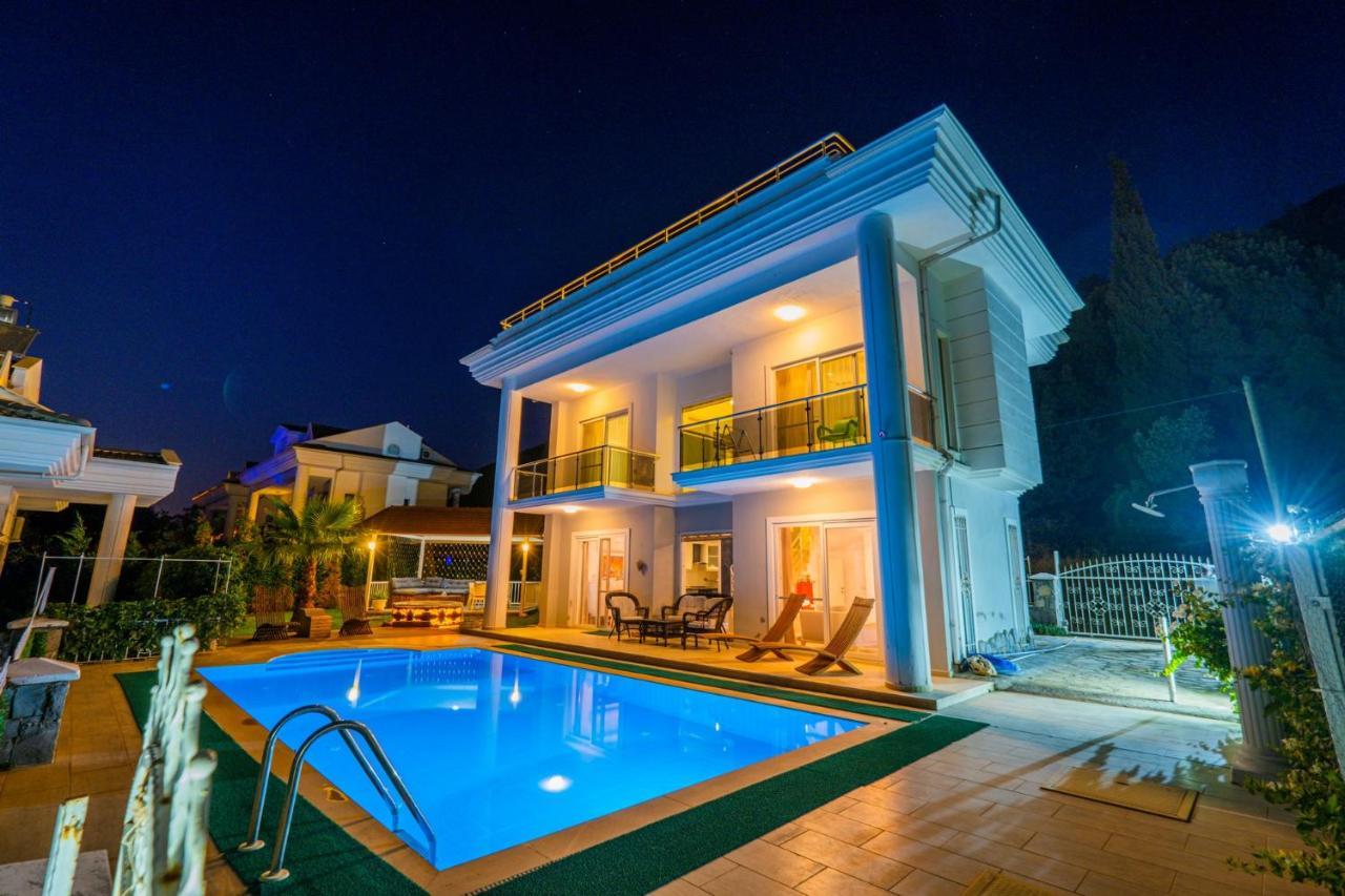 Villa Milez Sultan Luxury By Solo