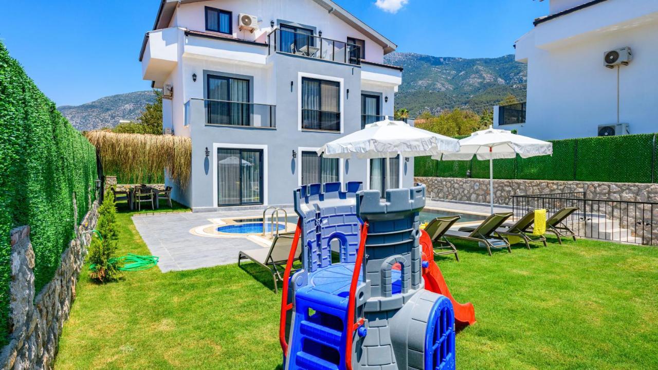 Atlantis Kapali- 4 Bedroom Holiday In Hisaronu Villa