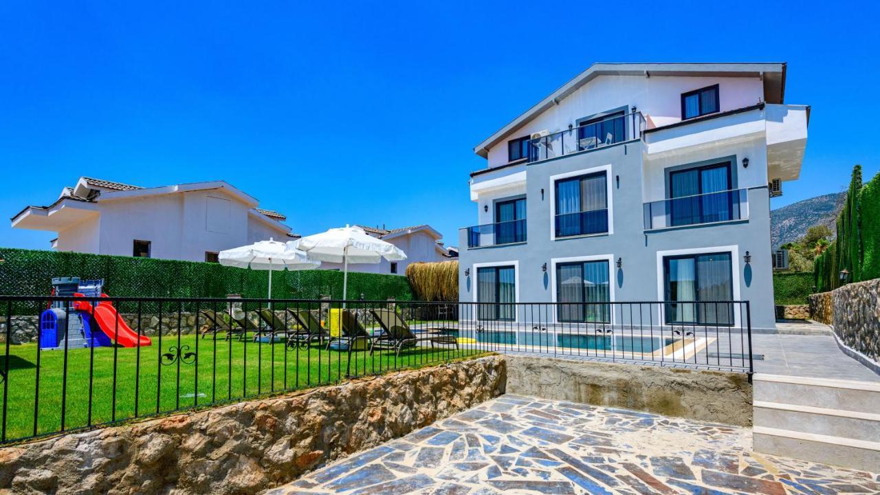 Villa Atlantis Kapali- 4 Bedroom Holiday In Hisaronu