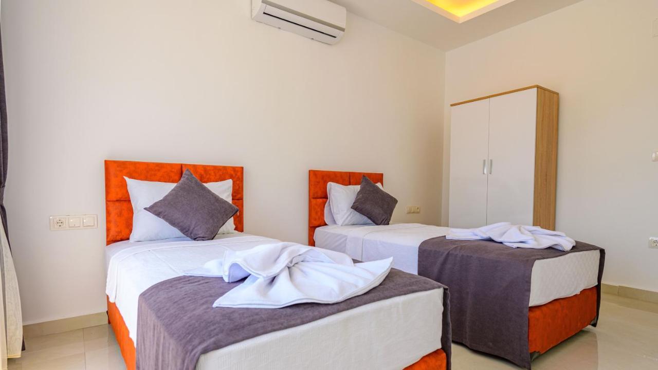 Villa Atlantis Kapali- 4 Bedroom Holiday In Hisaronu *