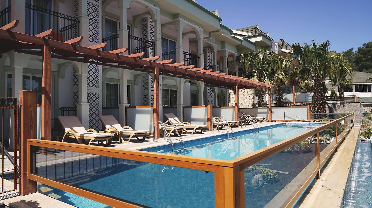Forest Village Hotel