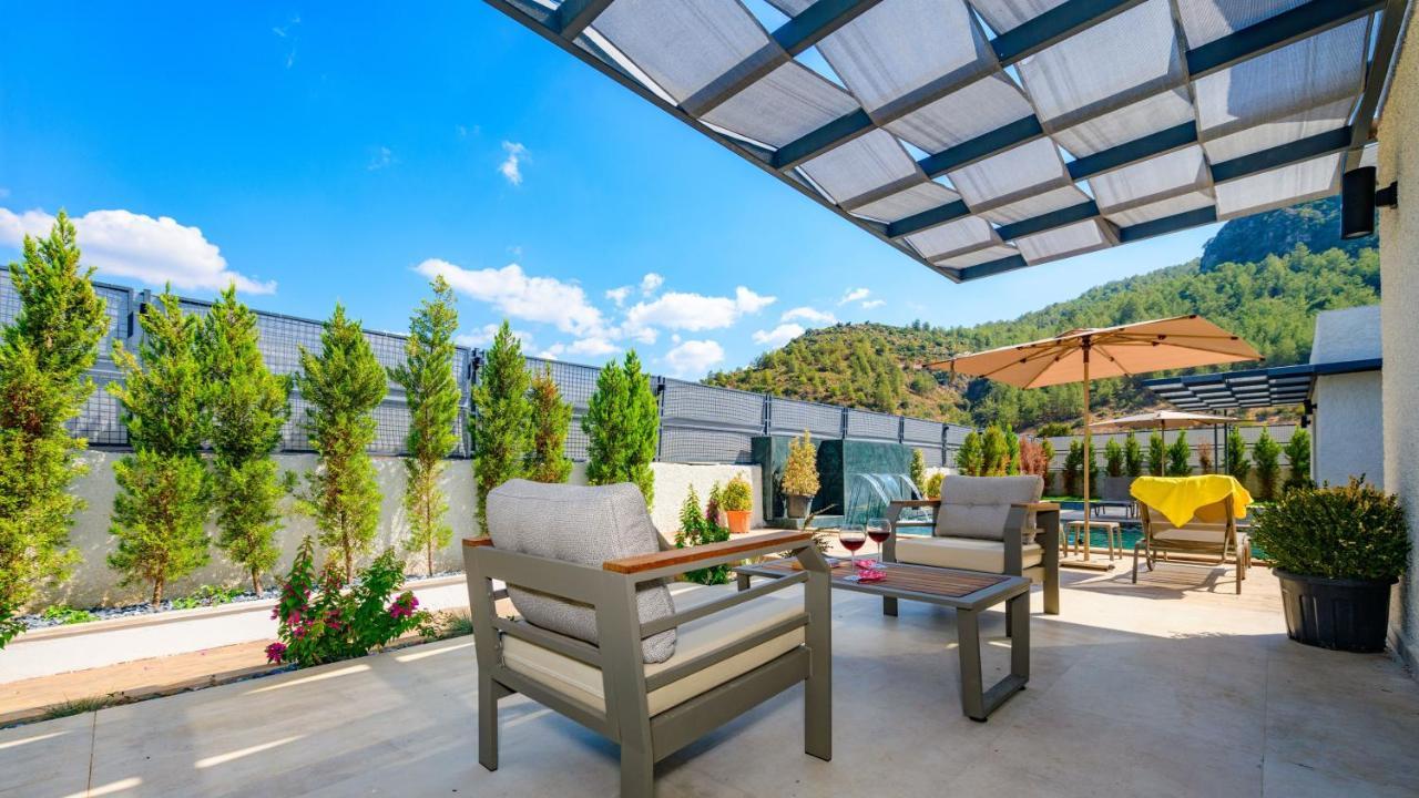 Marla - 2 Bedroom Honeymoon Villa