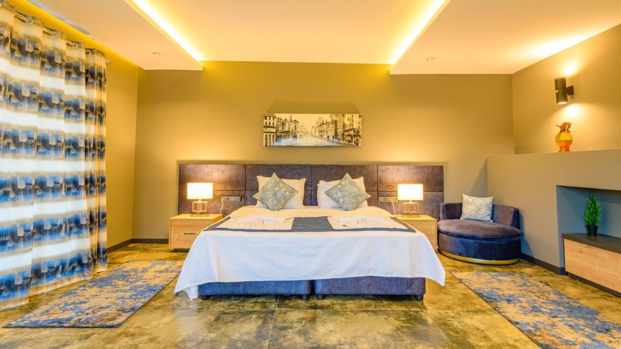 Villa Marla - 2 Bedroom Honeymoon *