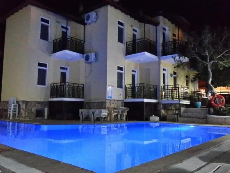 Oeldeniz Mmoonstr * Oludeniz
