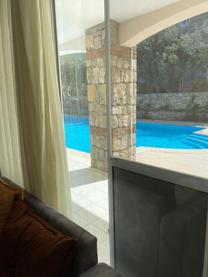 Apartment Olivia At -