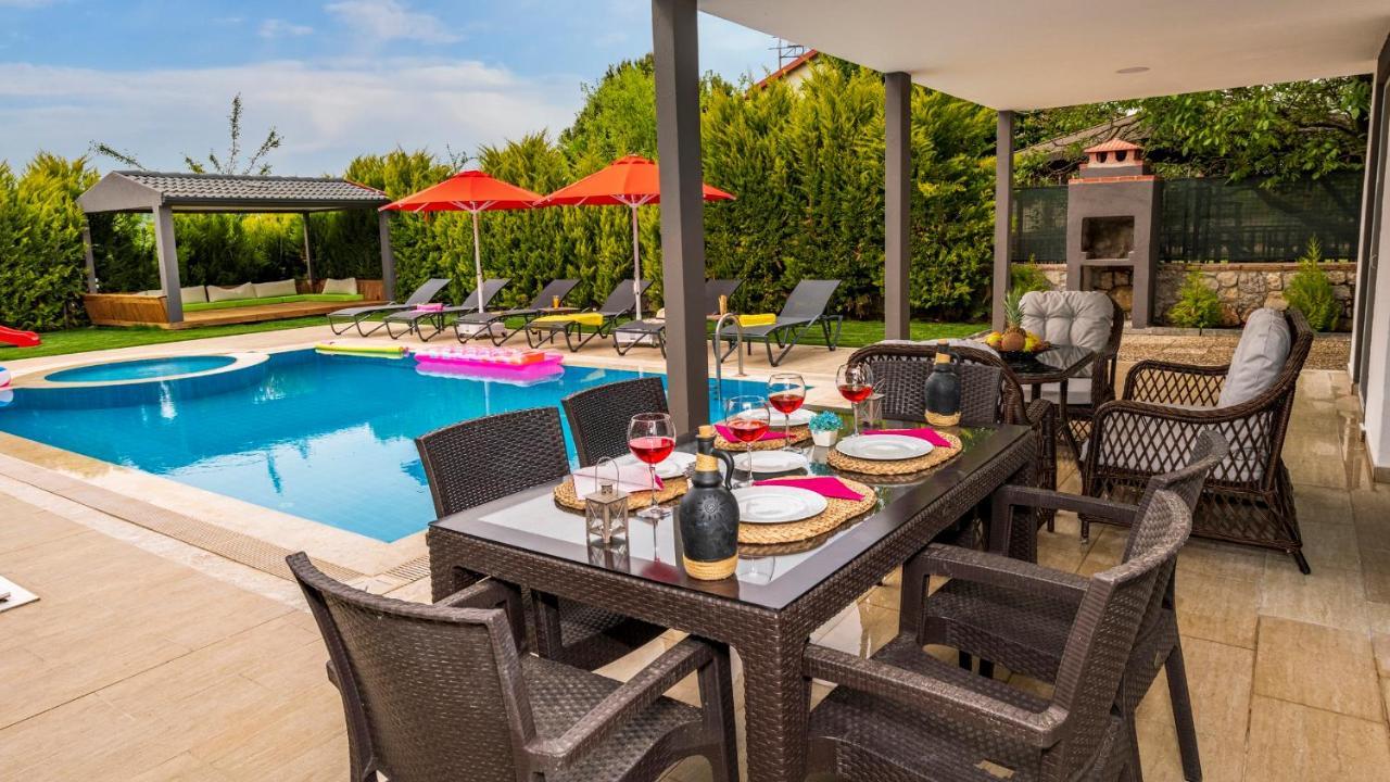Blue - 4 Bedroom In Hisaroenue Villa Oludeniz