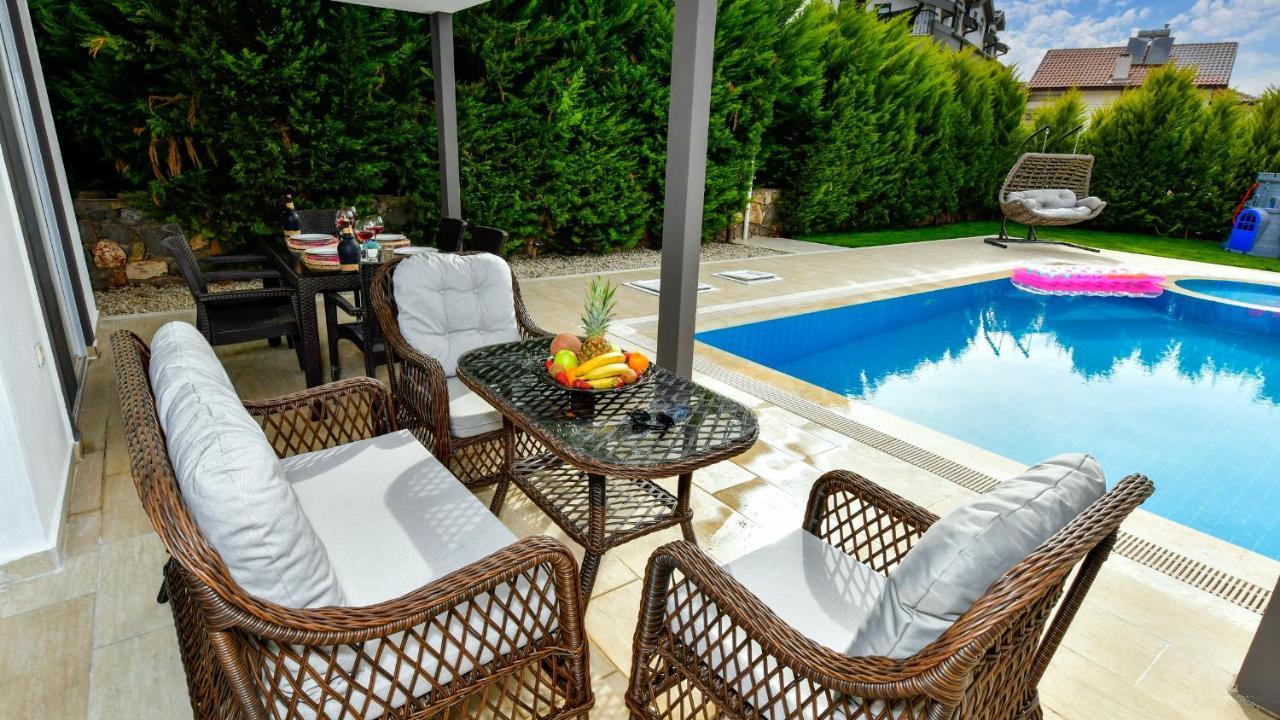Blue - 4 Bedroom In Hisaroenue