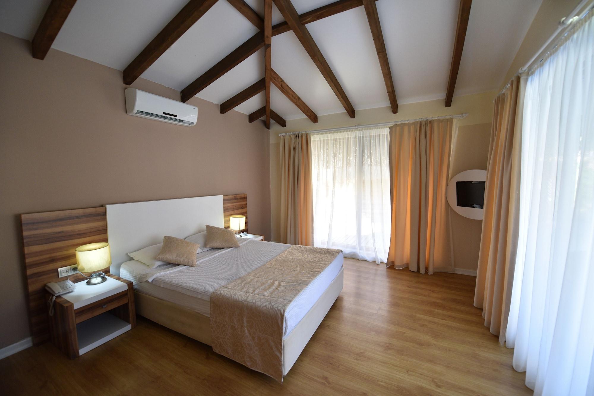 Sahra Su Village & Otel 4*