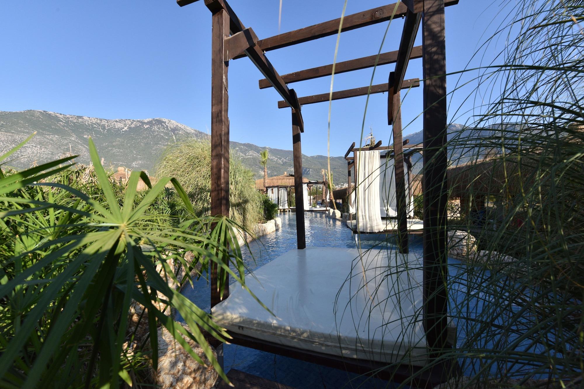 Otel Sahra Su Village &
