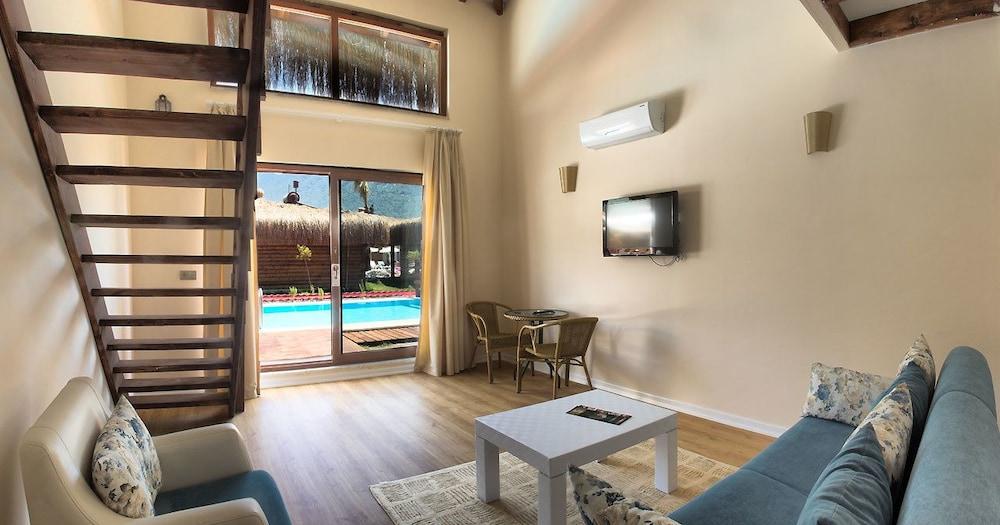 Otel Sahra Su Village & 4*