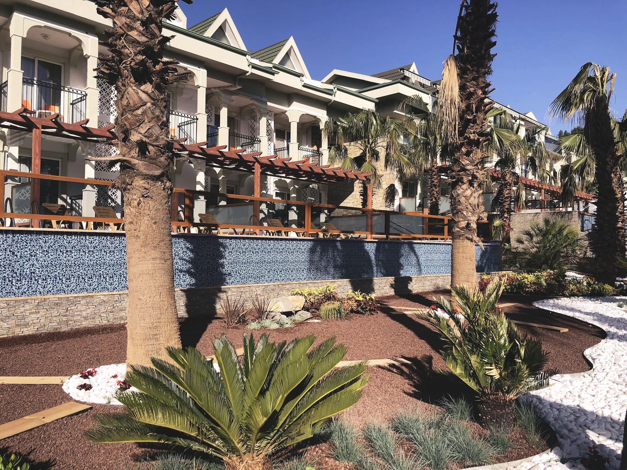 Hotel Forest Village 5*