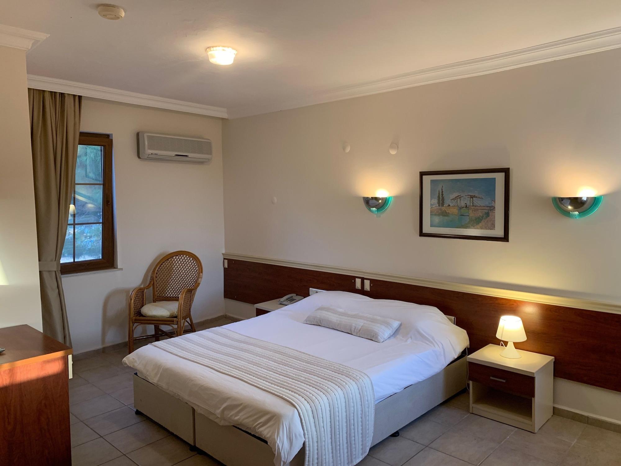 Olympos Hotel 3*