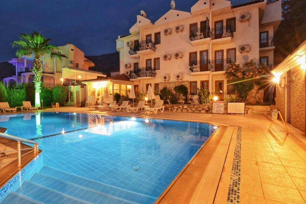 Hotel Olympos 3*
