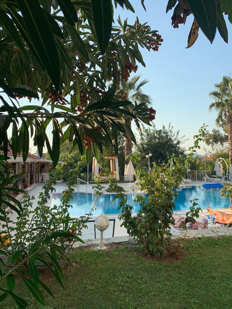 Hotel Olympos 3*
