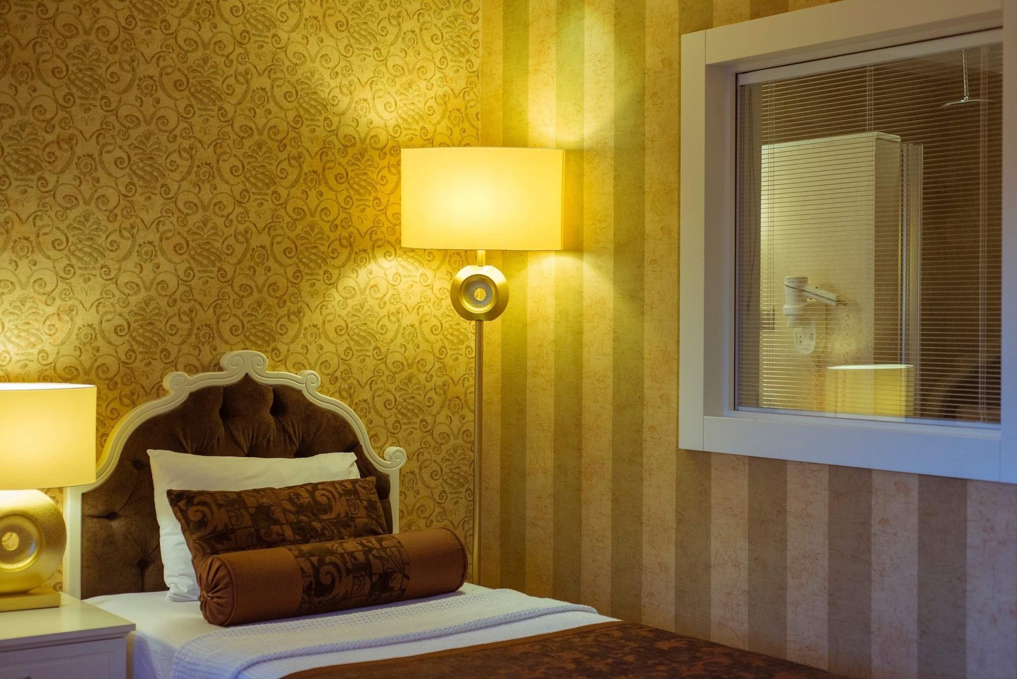 Deluxe 4* Ölüdeniz