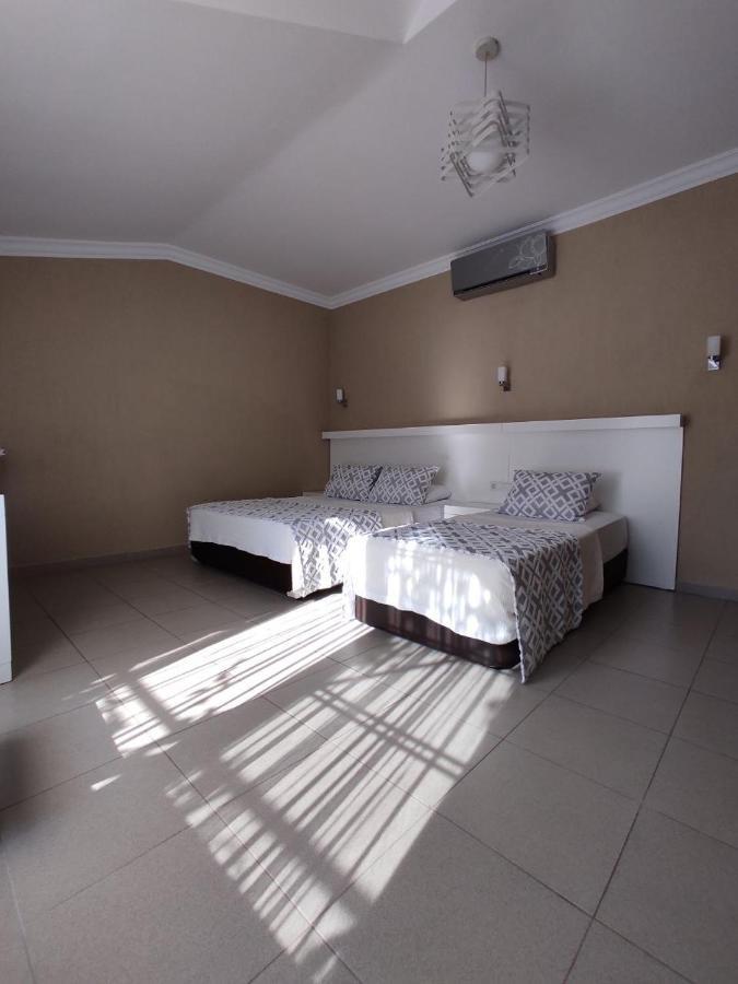 Mimoza Hotel