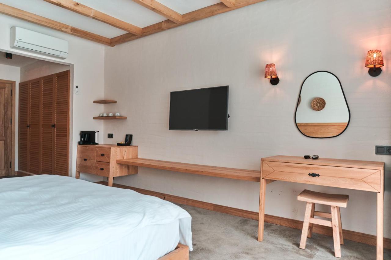 The Pearl Hotel