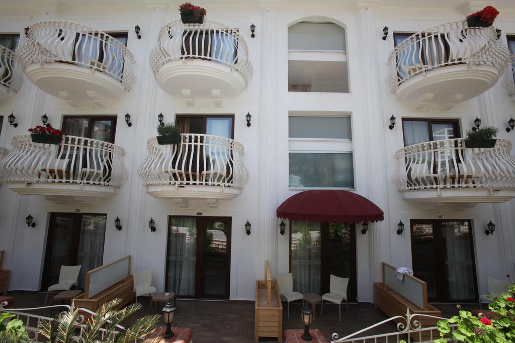 S3 Orange Hotel 3*