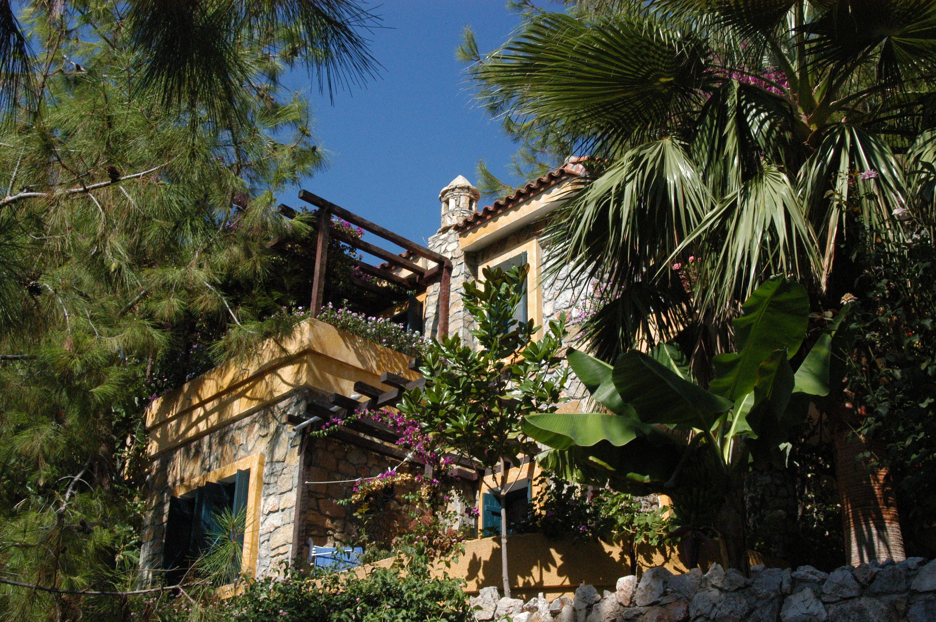 Symbola 3*