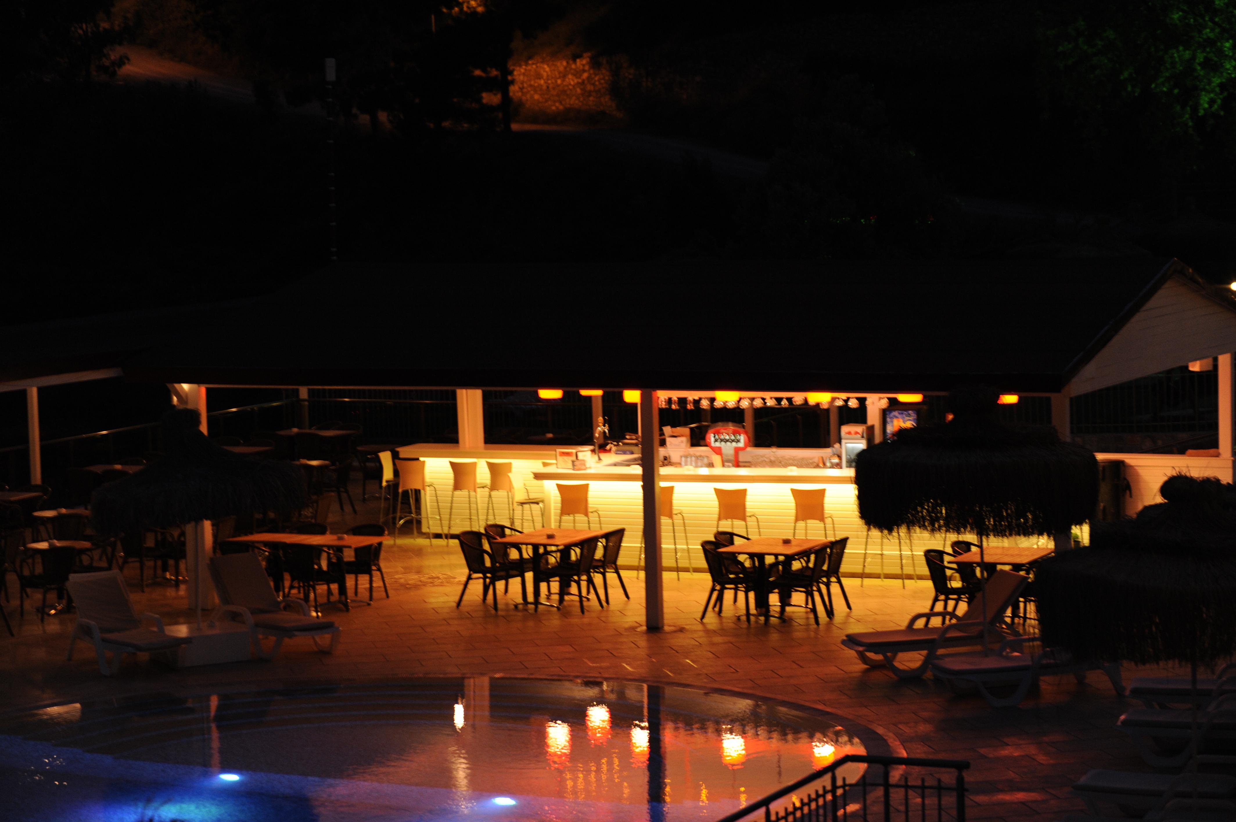 Hotel Manaspark Deluxe 4*