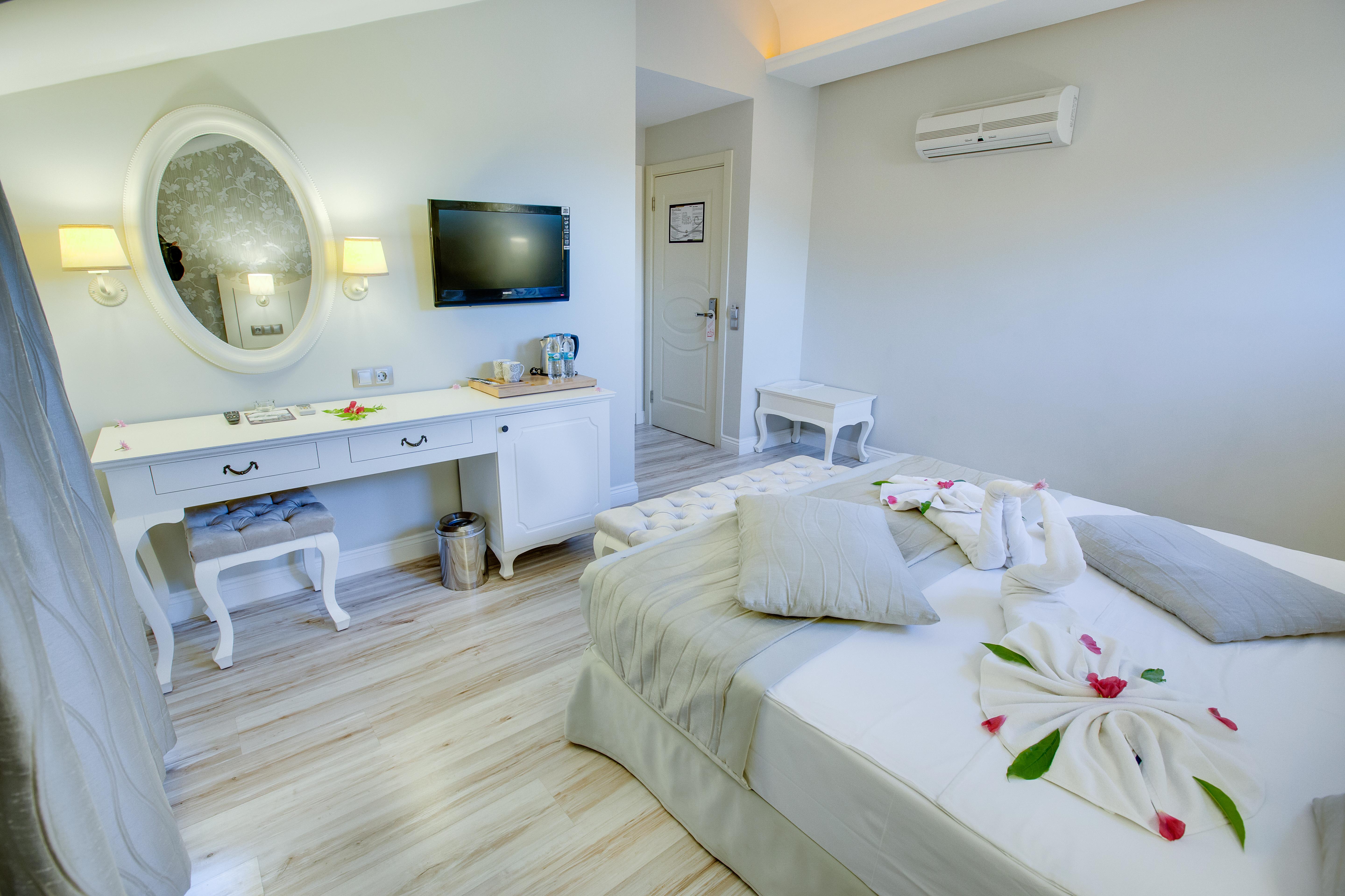 Pinehill & Oludeniz