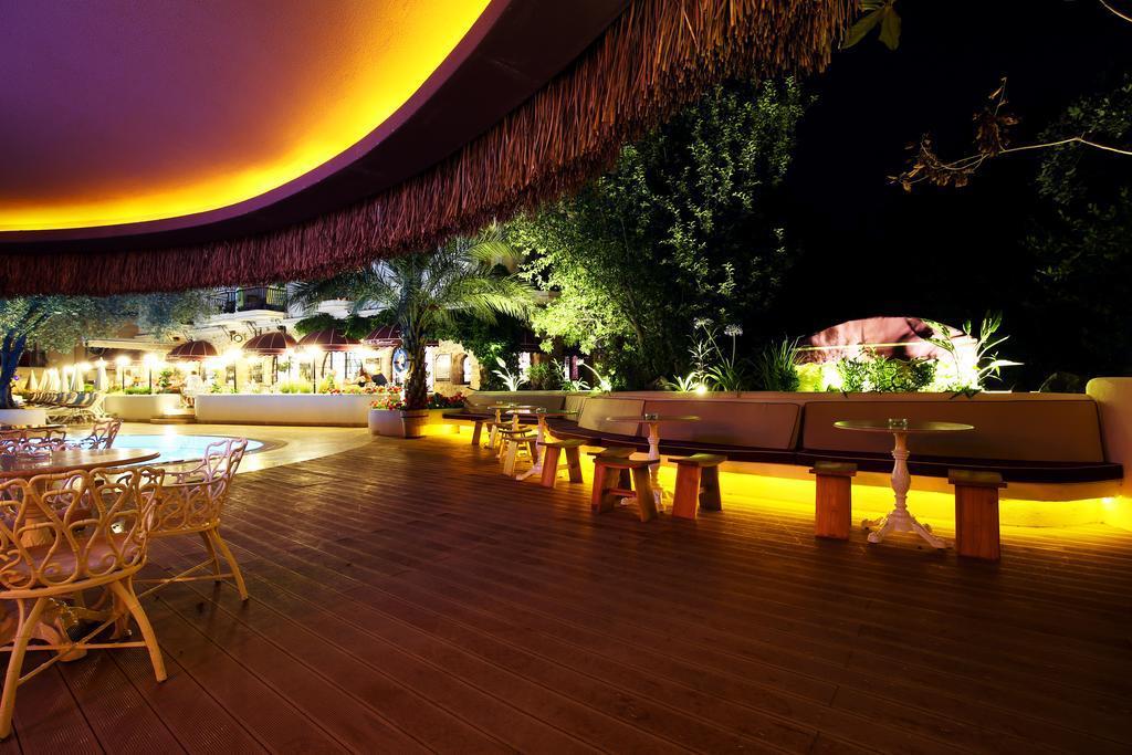 Pinehill & Hotel 3*