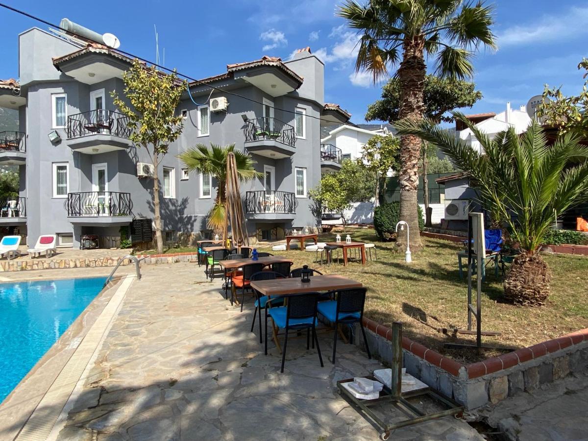Greenway Hotel *