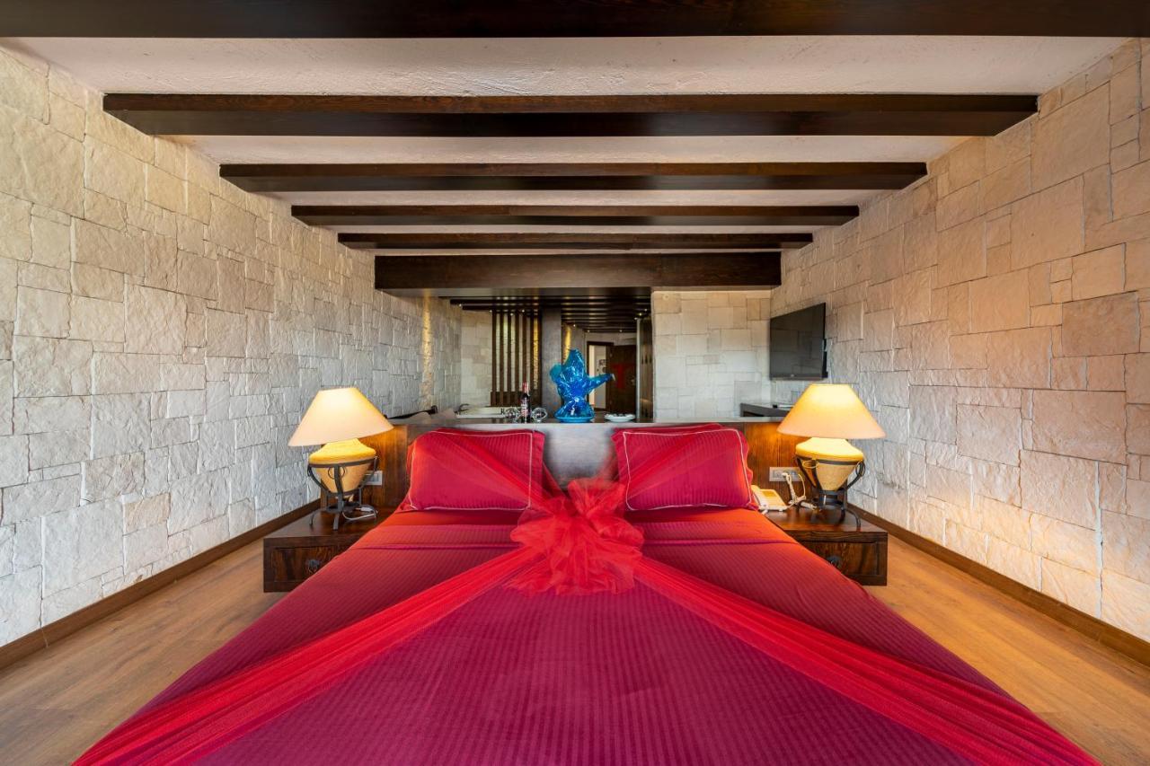 Hotel Manaspark Deluxe