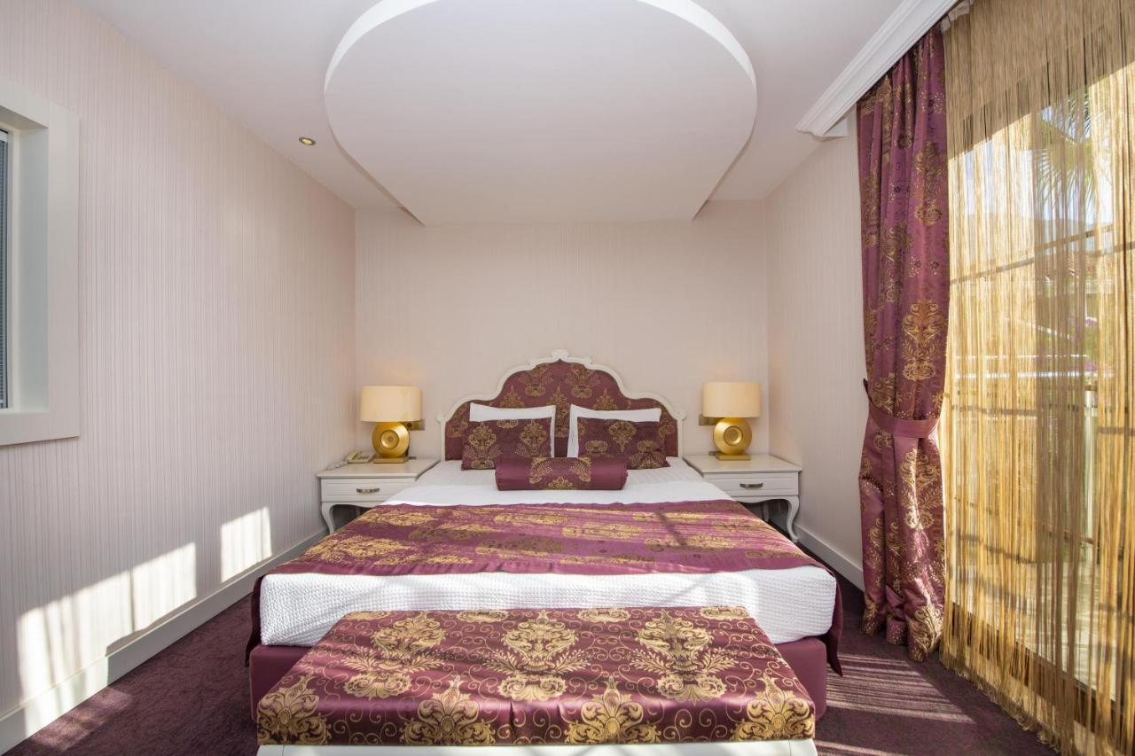 Deluxe Otel 4*