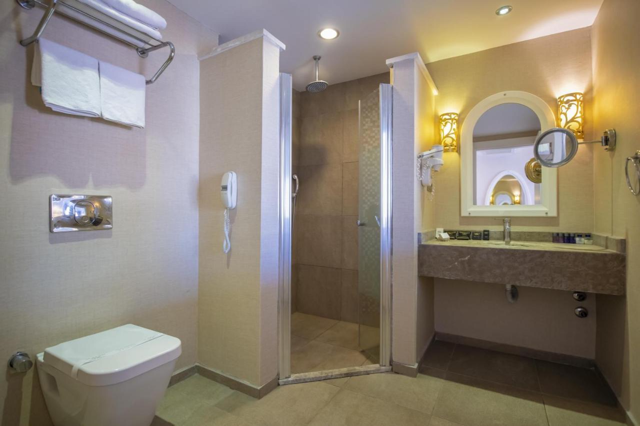 Deluxe Otel 4*