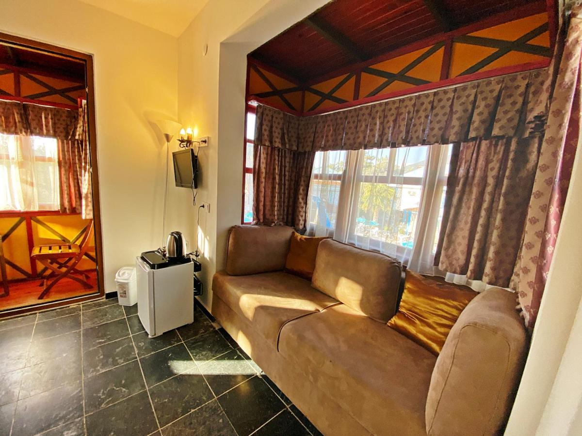 Zehra Tatil Koeyue 4*