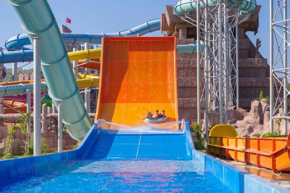 Orka World & Aquapark Hotel 4*