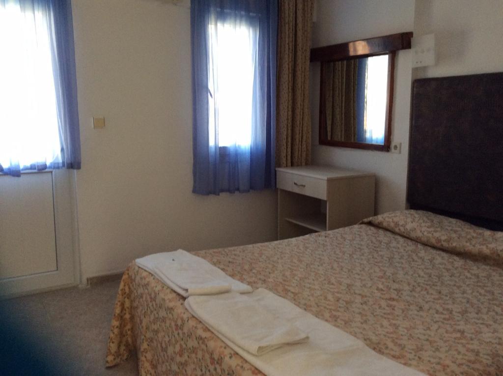 R.e.d. Hotel