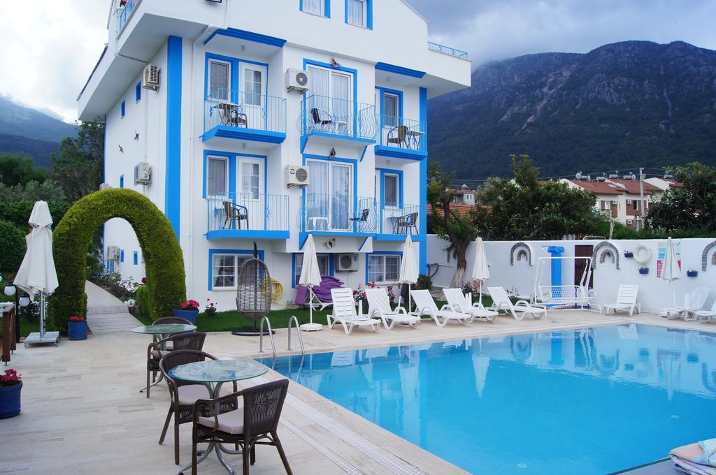 Hotel Forever 2*