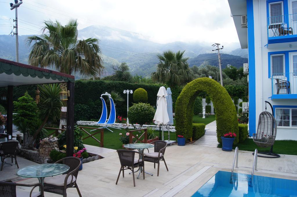 Forever Hotel 2*