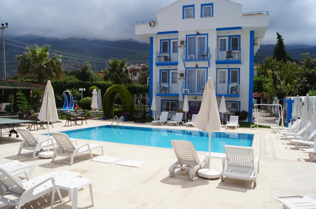 Hotel Forever 2*