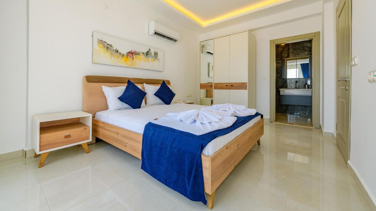 Atlantis - 4 Bedroom In Hisaronu Villa