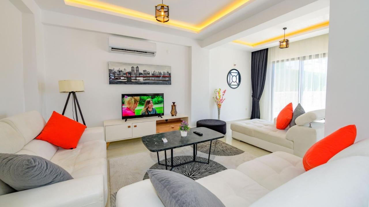 Atlantis - 4 Bedroom In Hisaronu Villa *