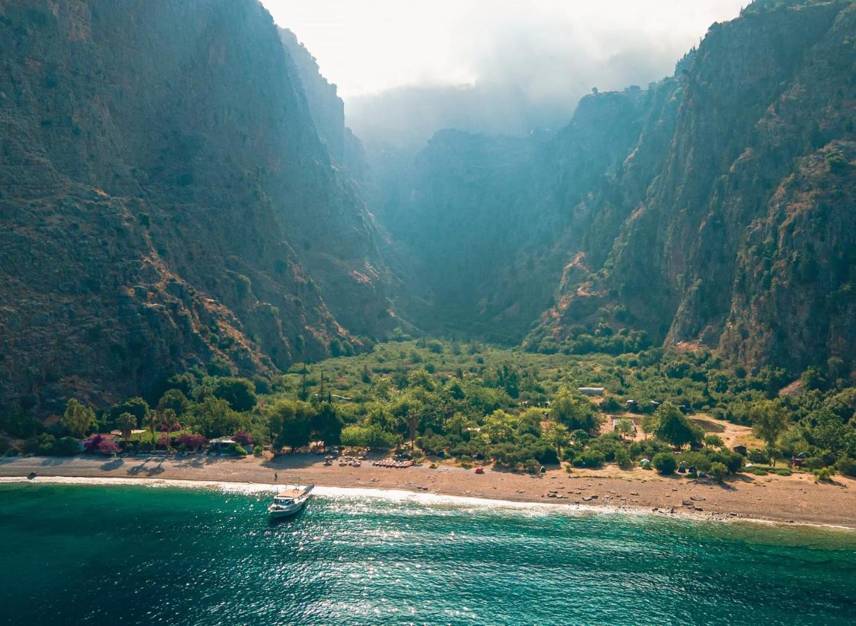 Luxury tent Butterfly Valley Glamping