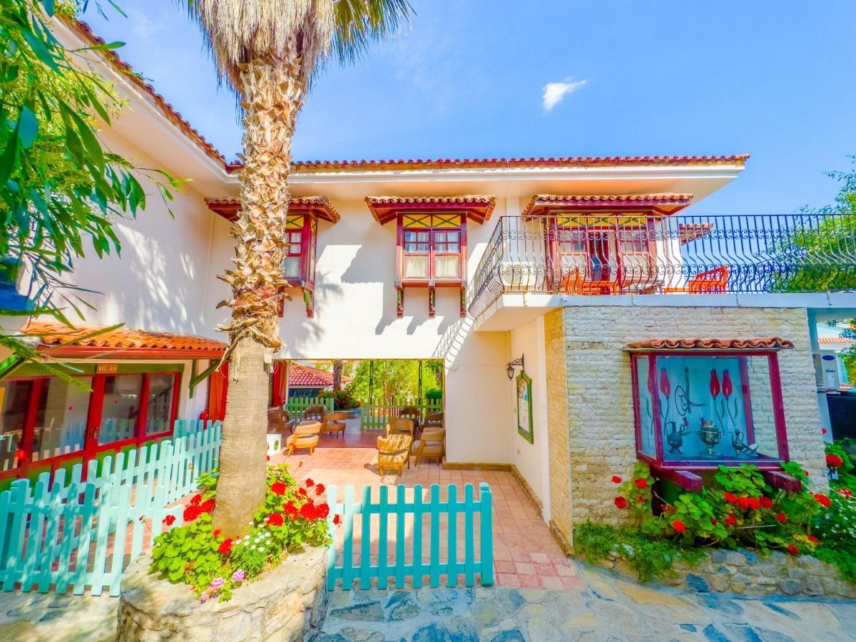 Hotel Zehra Tatil Koeyue 4*