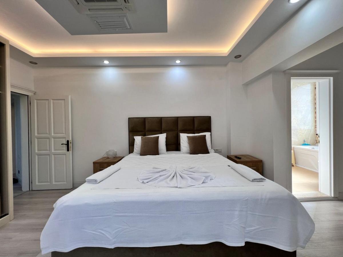 Luxury 7-Bed Villa With Pool And Jacuzzi Fethiye Villa
