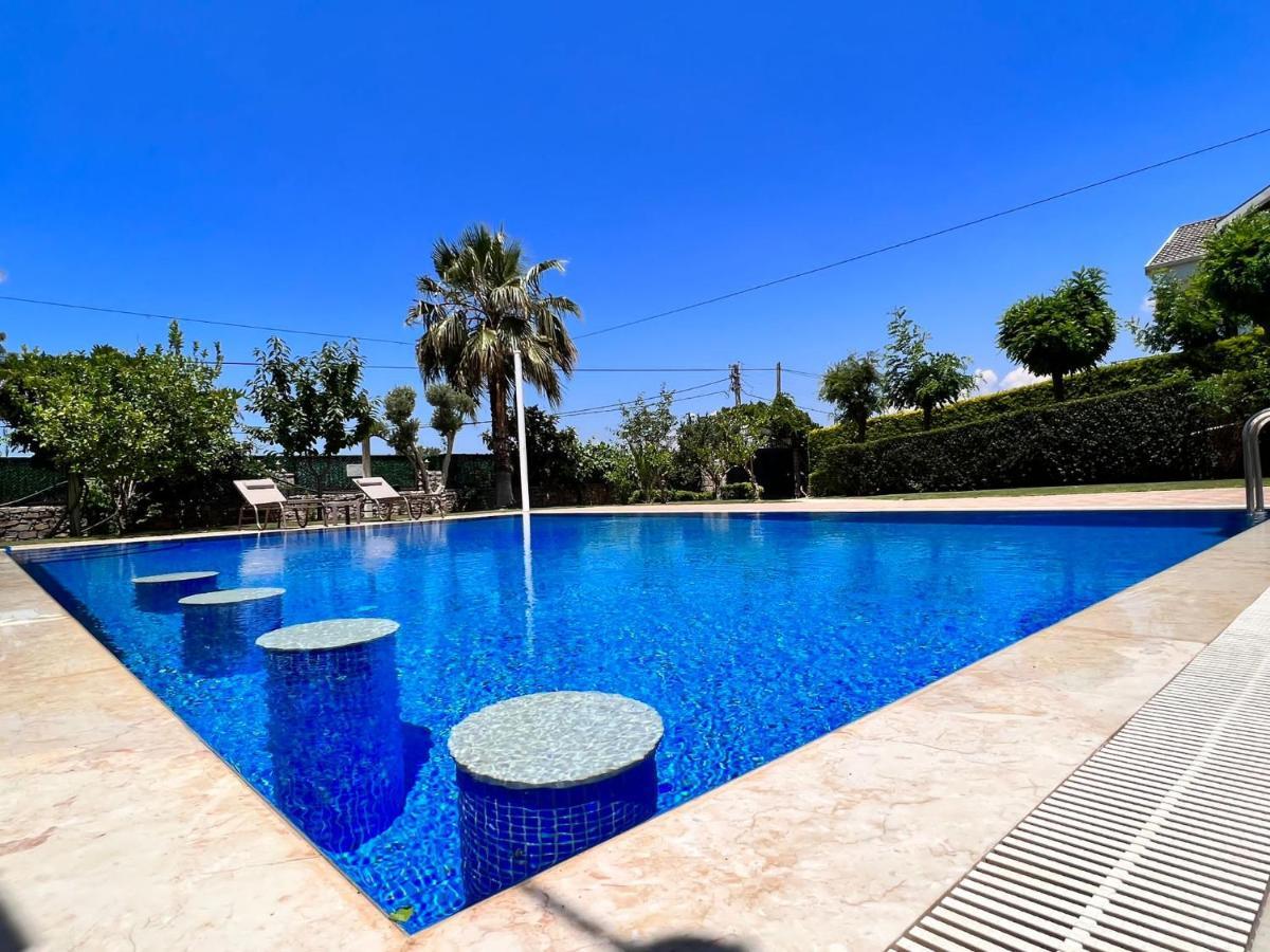 Villa Luxury 7-Bed Villa With Pool And Jacuzzi Fethiye