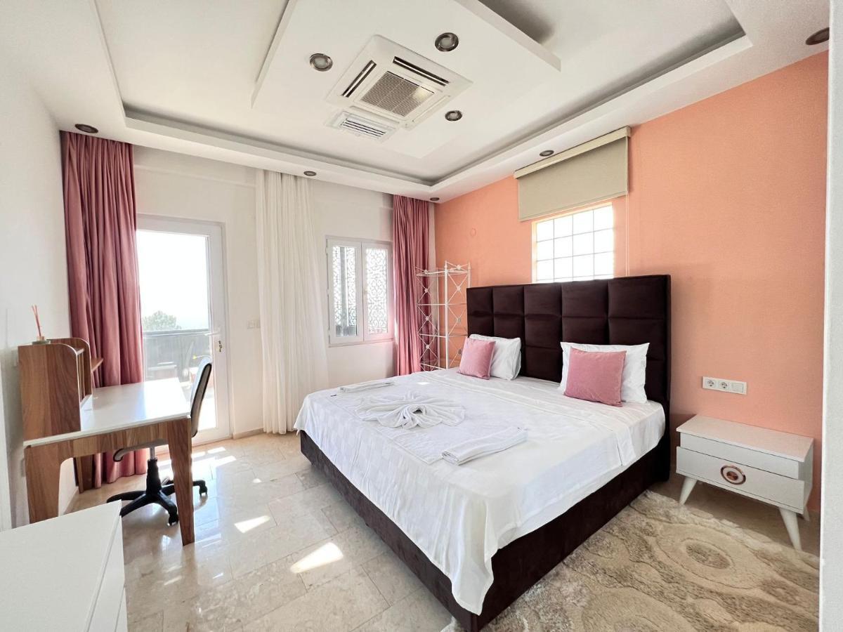 Luxury 7-Bed Villa With Pool And Jacuzzi Fethiye Villa Oludeniz
