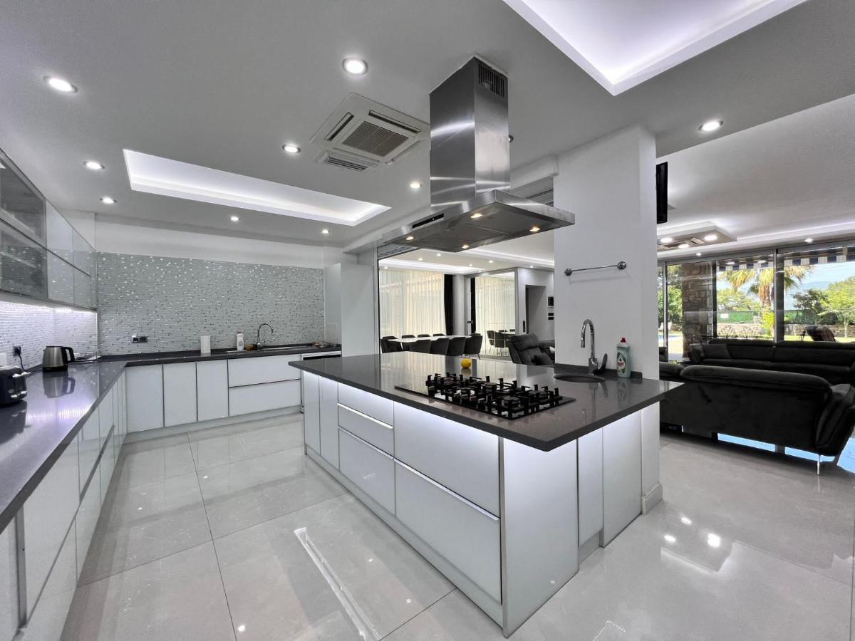 Villa Luxury 7-Bed Villa With Pool And Jacuzzi Fethiye *